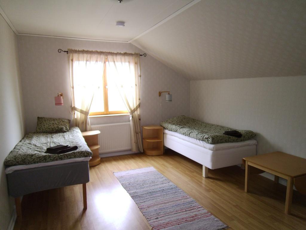 Хостел Mellangarden Vasterbykil Номер фото