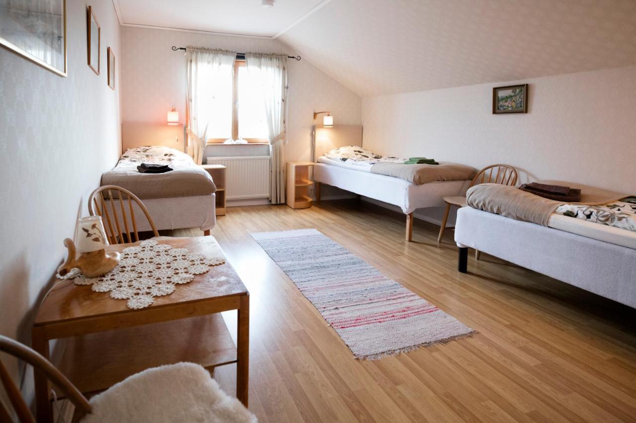Хостел Mellangarden Vasterbykil Номер фото